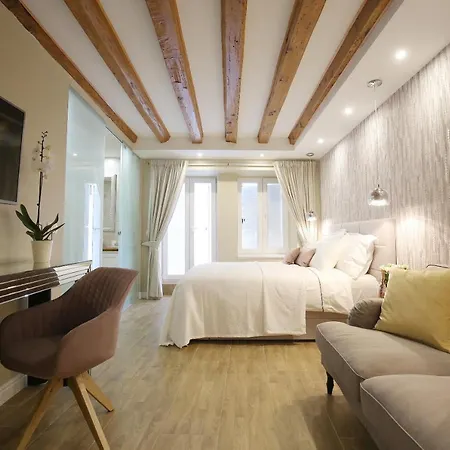 Bed & Breakfast Skoblar 4*