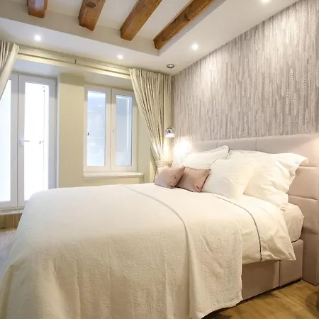 Bed & Breakfast Skoblar Zara