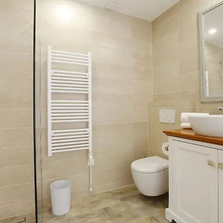 Bed and Breakfast Skoblar